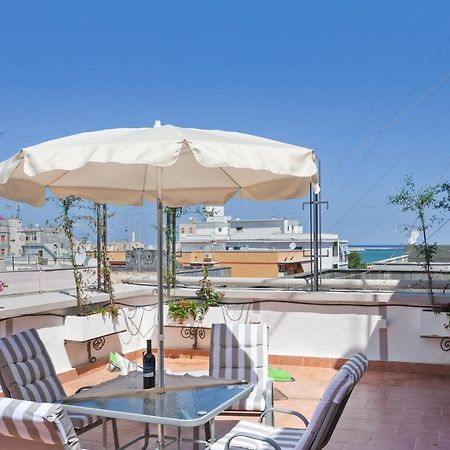 شقة La Bella Vista Bari Sea View Terrace Flat المظهر الخارجي الصورة